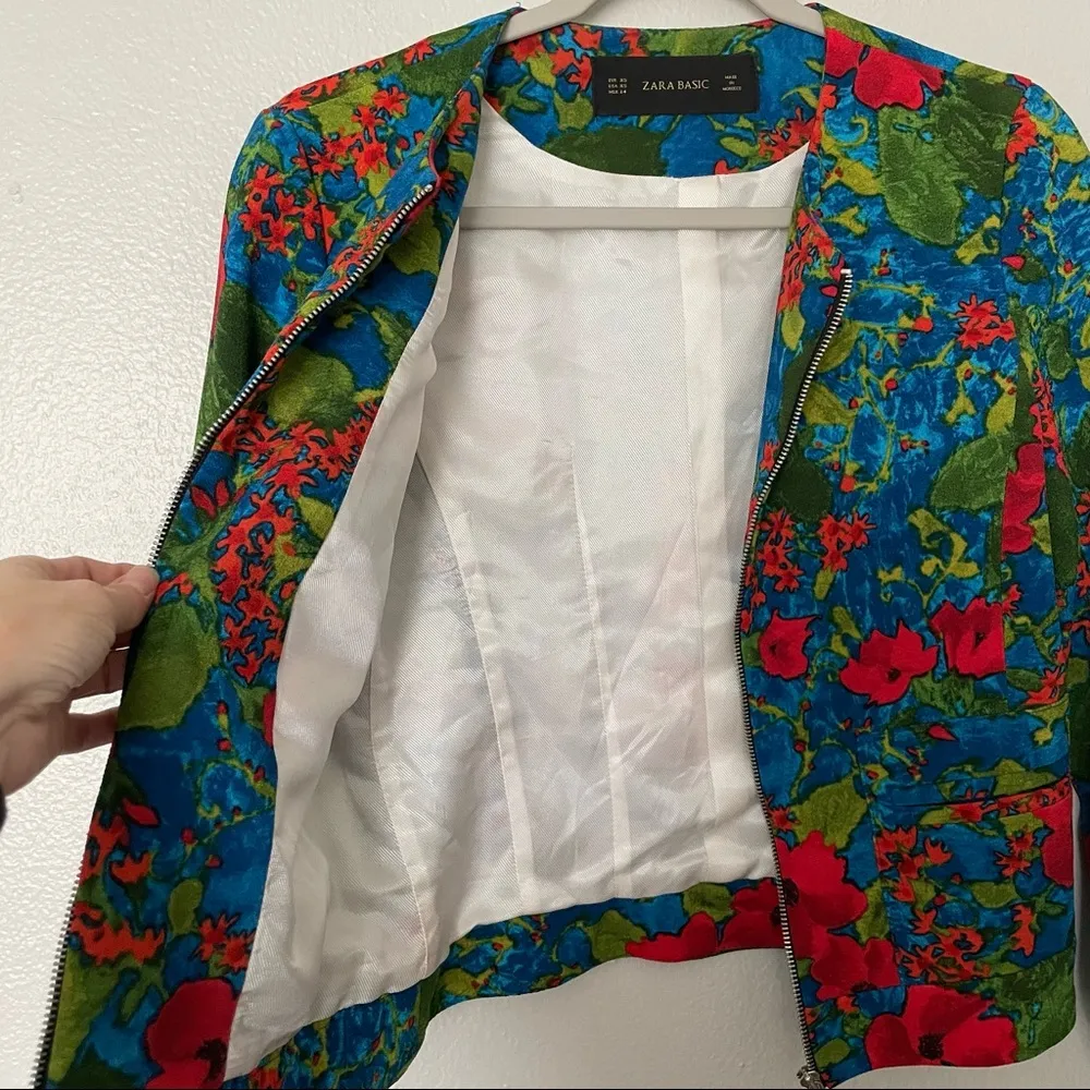Zara Basic Zip Up Long Sleeve Green/Blue/Red Floral Lined Jacket Size XS - Image 5