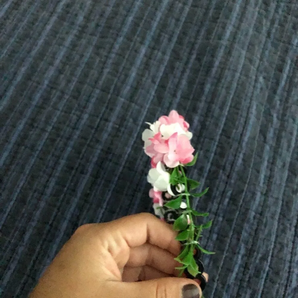 Flowers crown for maternity photo shoot Pink - Image 4
