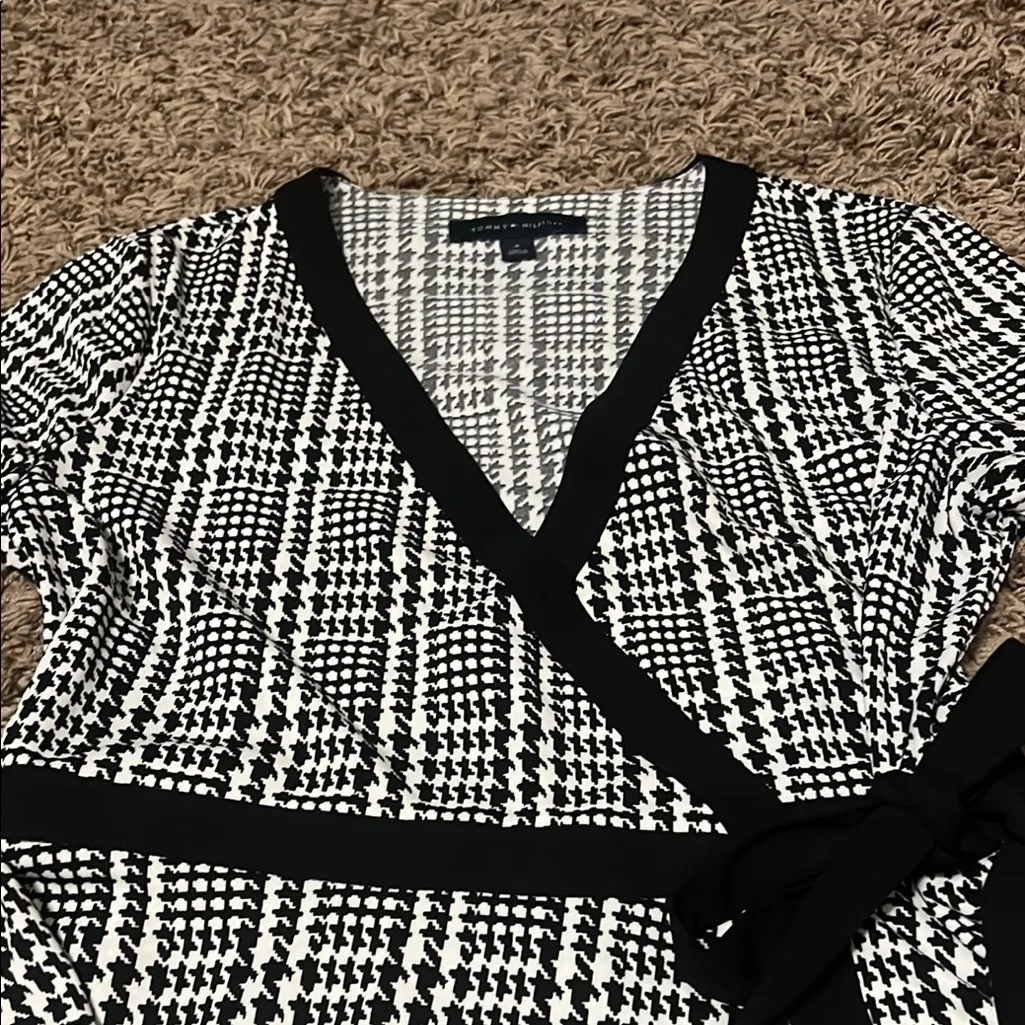 Tommy Hilfiger Black and White Midi Dress - Image 3