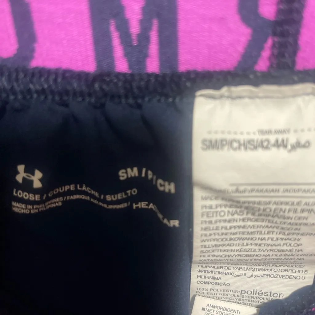 Under Armour Women's Navy and Pink Shorts - Image 6