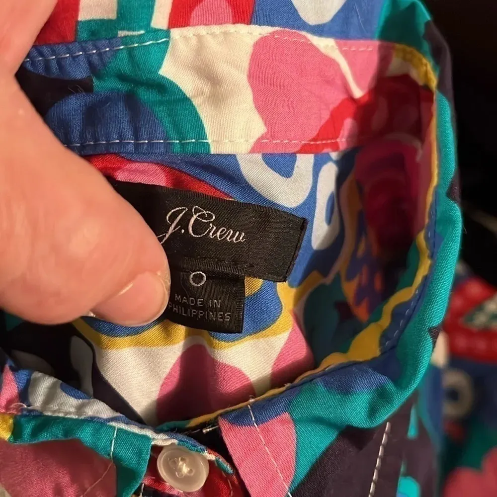 J Crew Classic Boy Fit Shirt in Ratti Kaleidoscope Print Size 0 Abstract Blouse - Image 4
