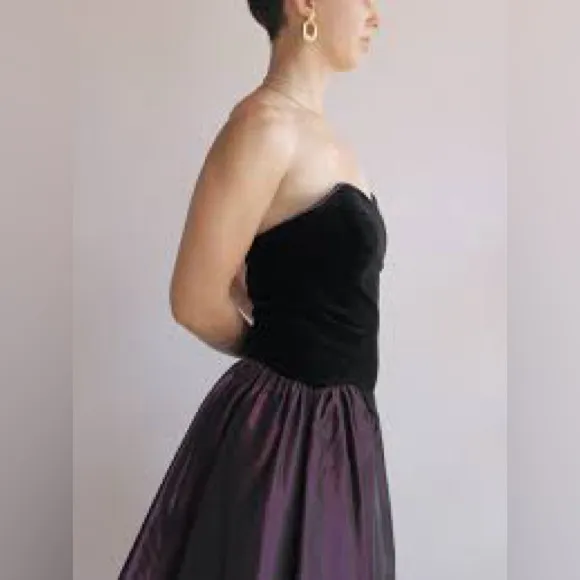 Vintage 80s Laura Ashley Strapless Velvet Purple Ball Gown - Image 2