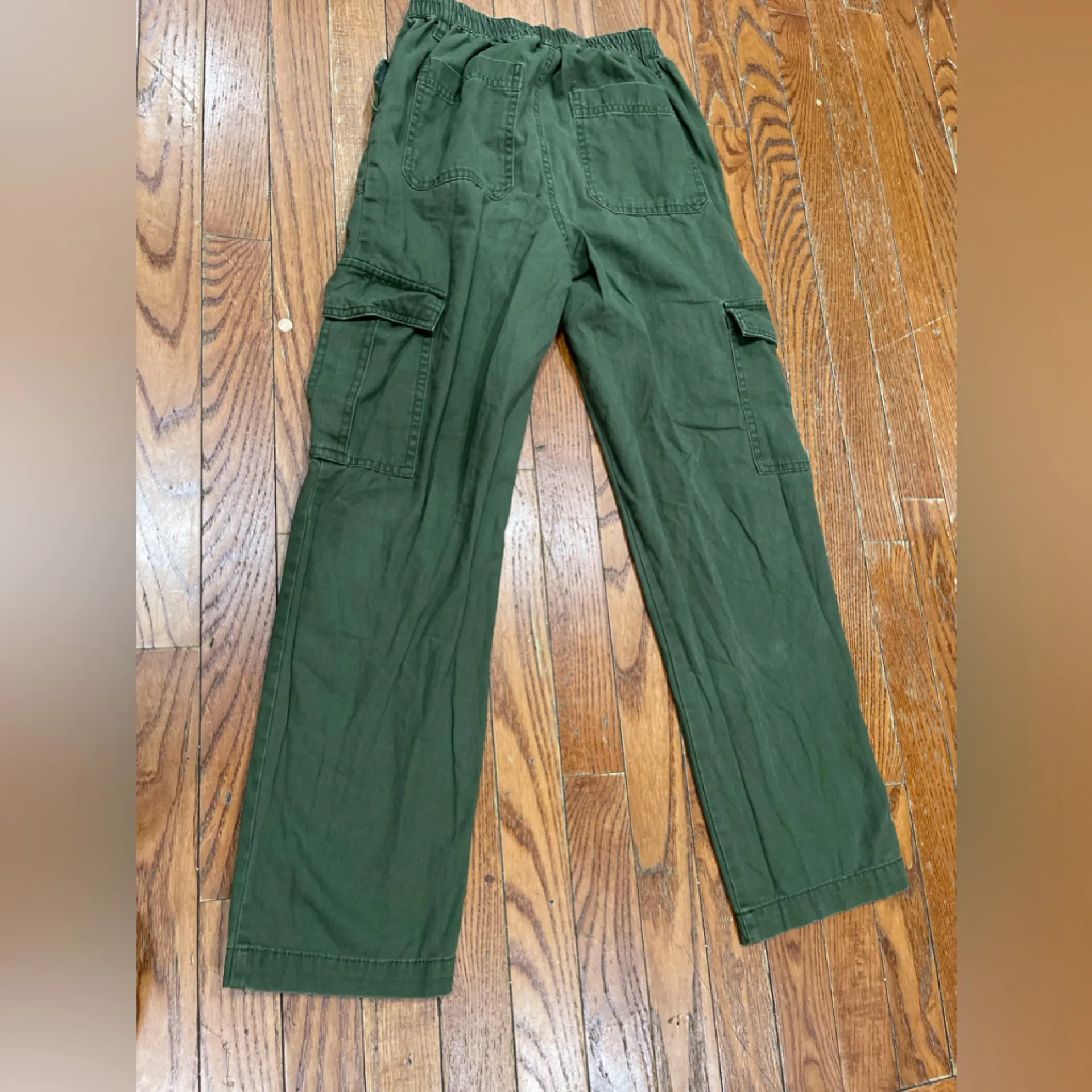 Aeropostale Olive Green Joggers - Image 12