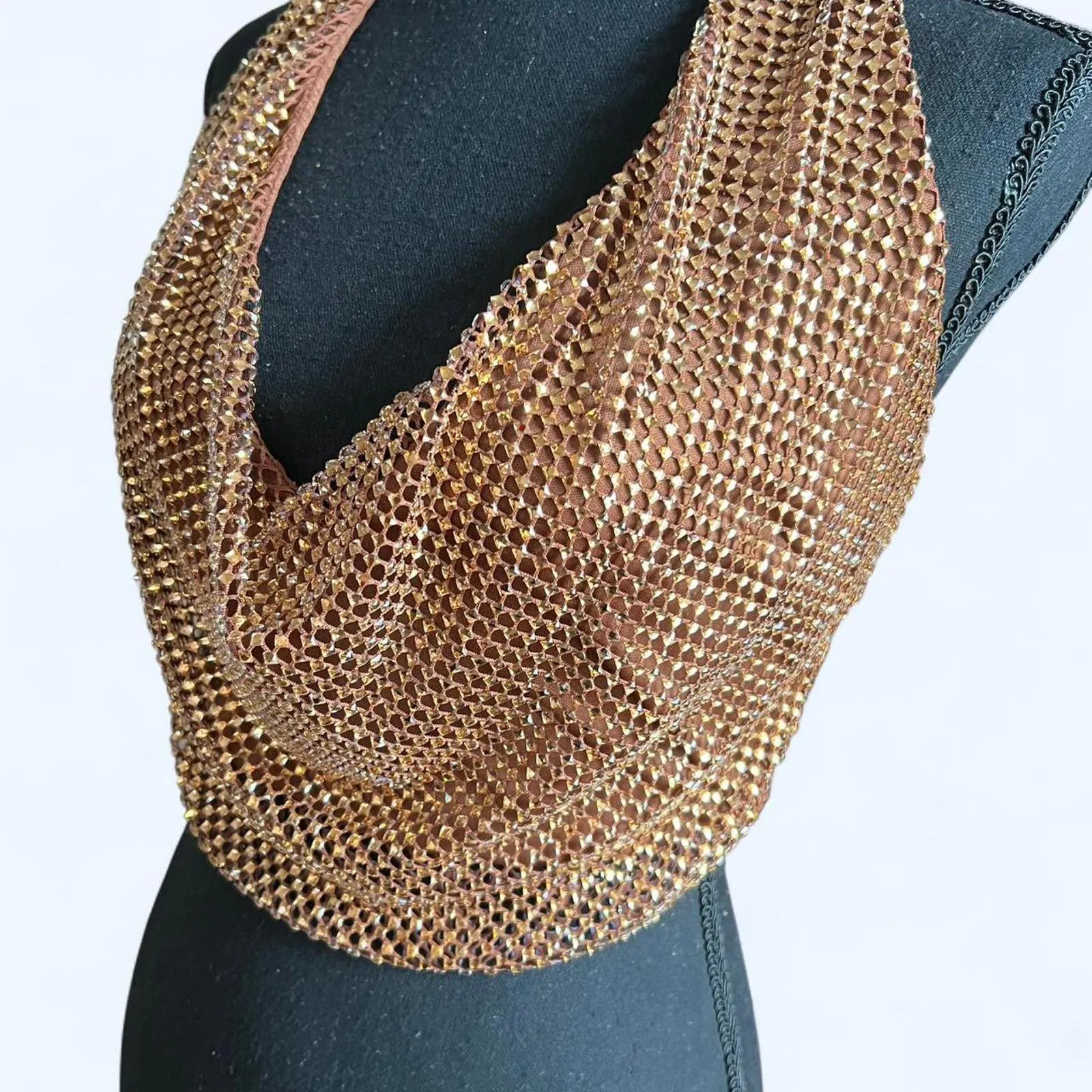 Windsor rhinestone halter top Size Small Gold - Image 6
