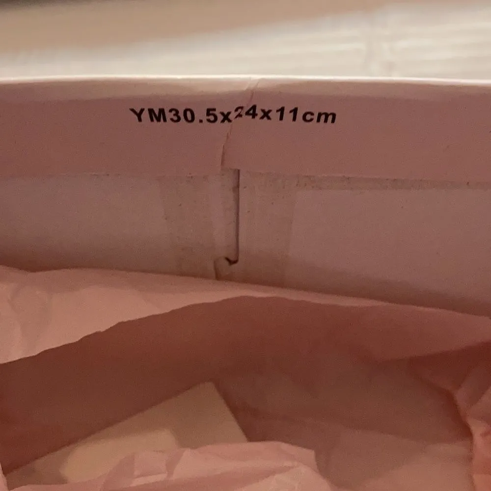 JustFab Women’s booties size 10, suede, Black‎ - Image 7