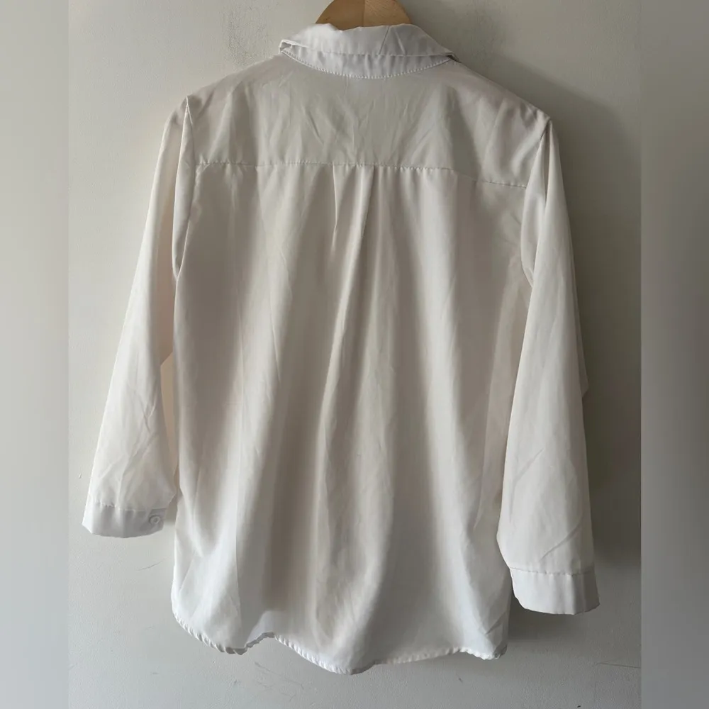 Women’s White Collared Button Down Shirt - Image 6
