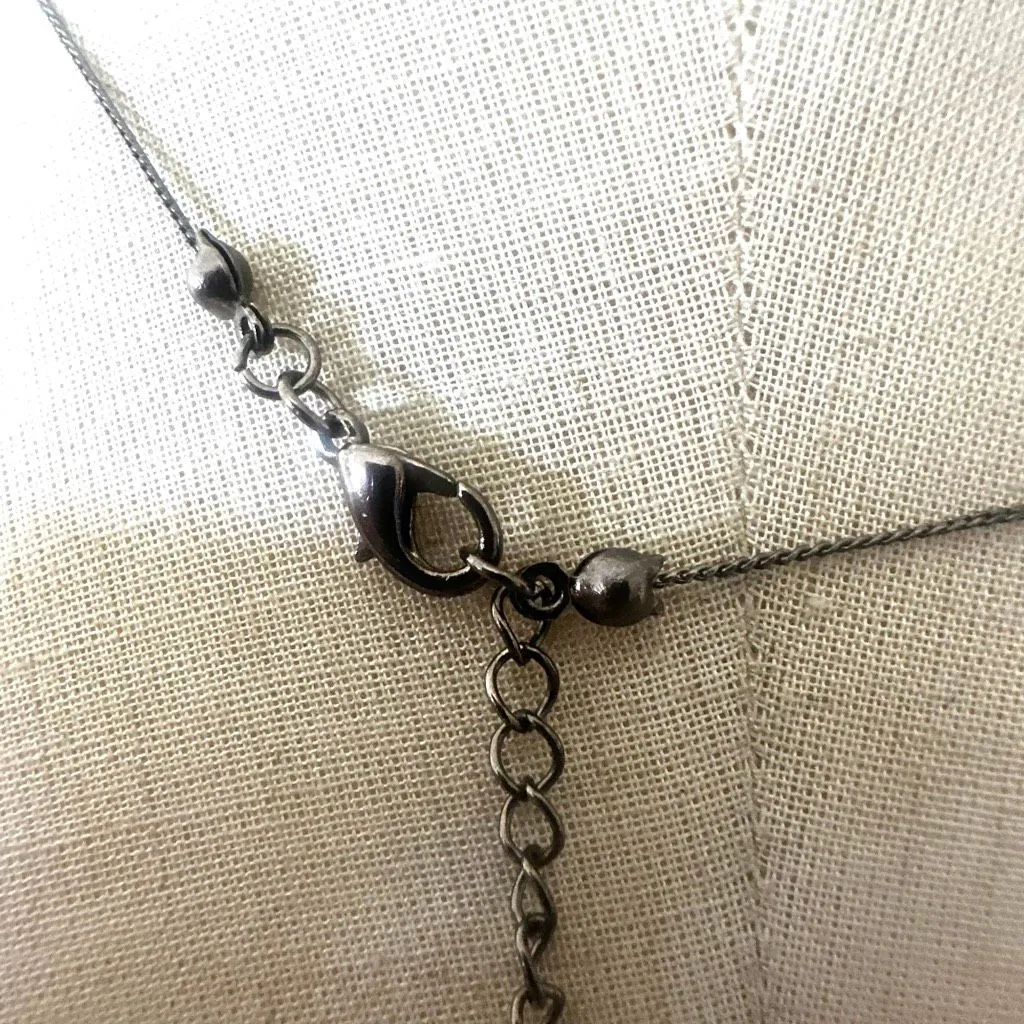 Black Glass Bead Gunmetal Y - Image 4