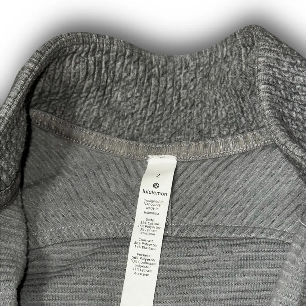 Lululemon on repeat bomber jacket size 2 - Image 2