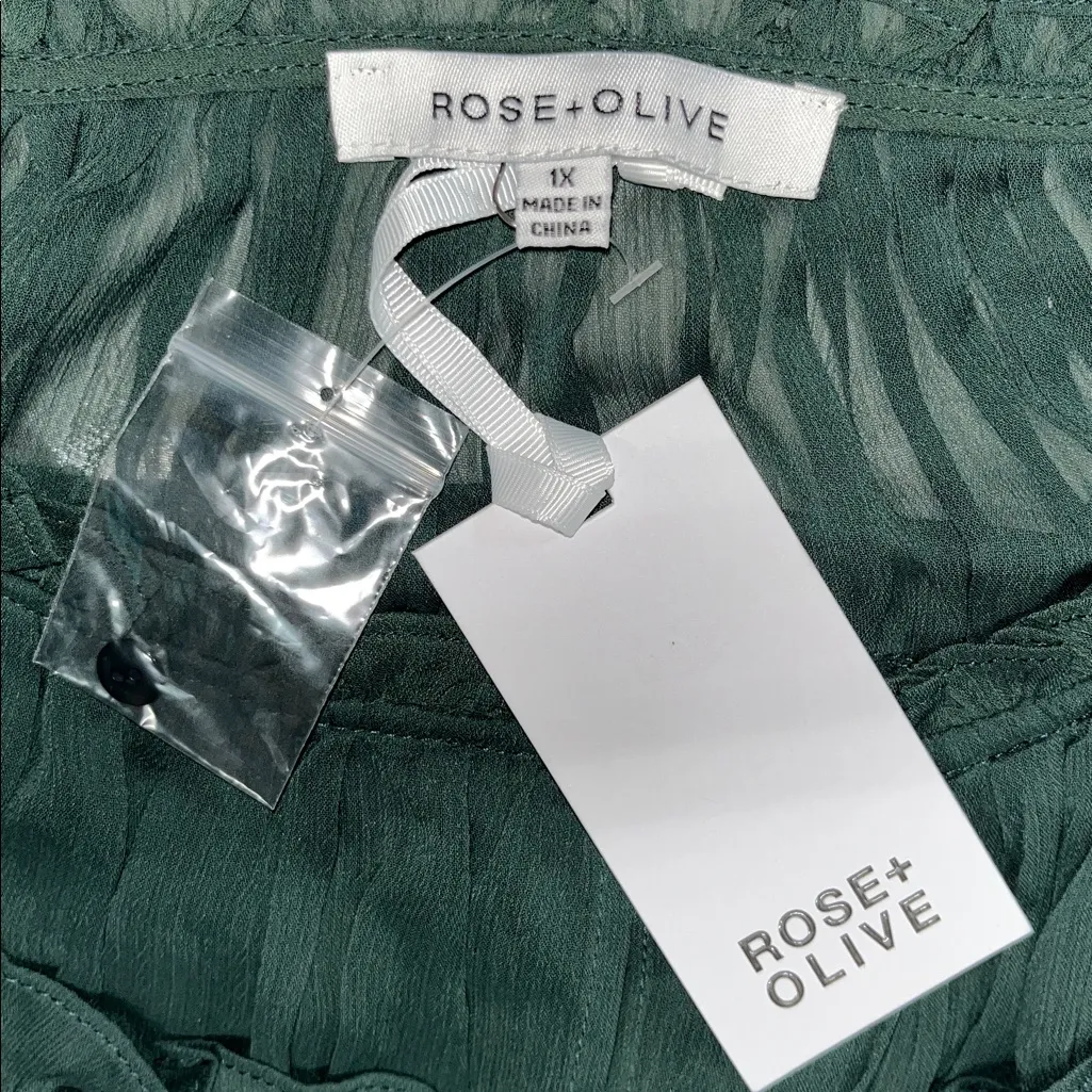 Rose & Olive NWT Size 1X Dark Green Keyhole Ruffle Trim Peasant Blouse Top - Image 6
