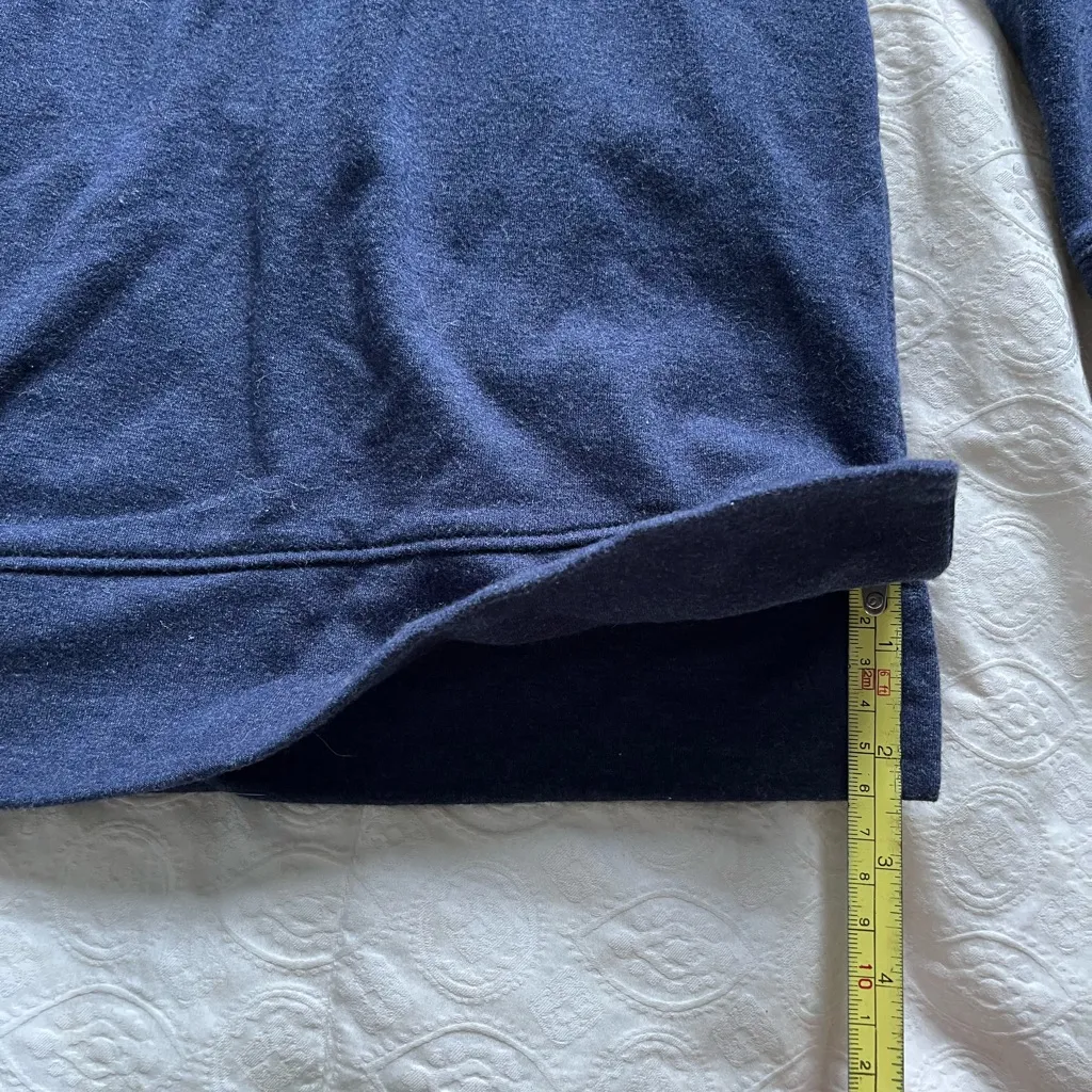 Old Navy Active Navy and Teal Top - Image 3