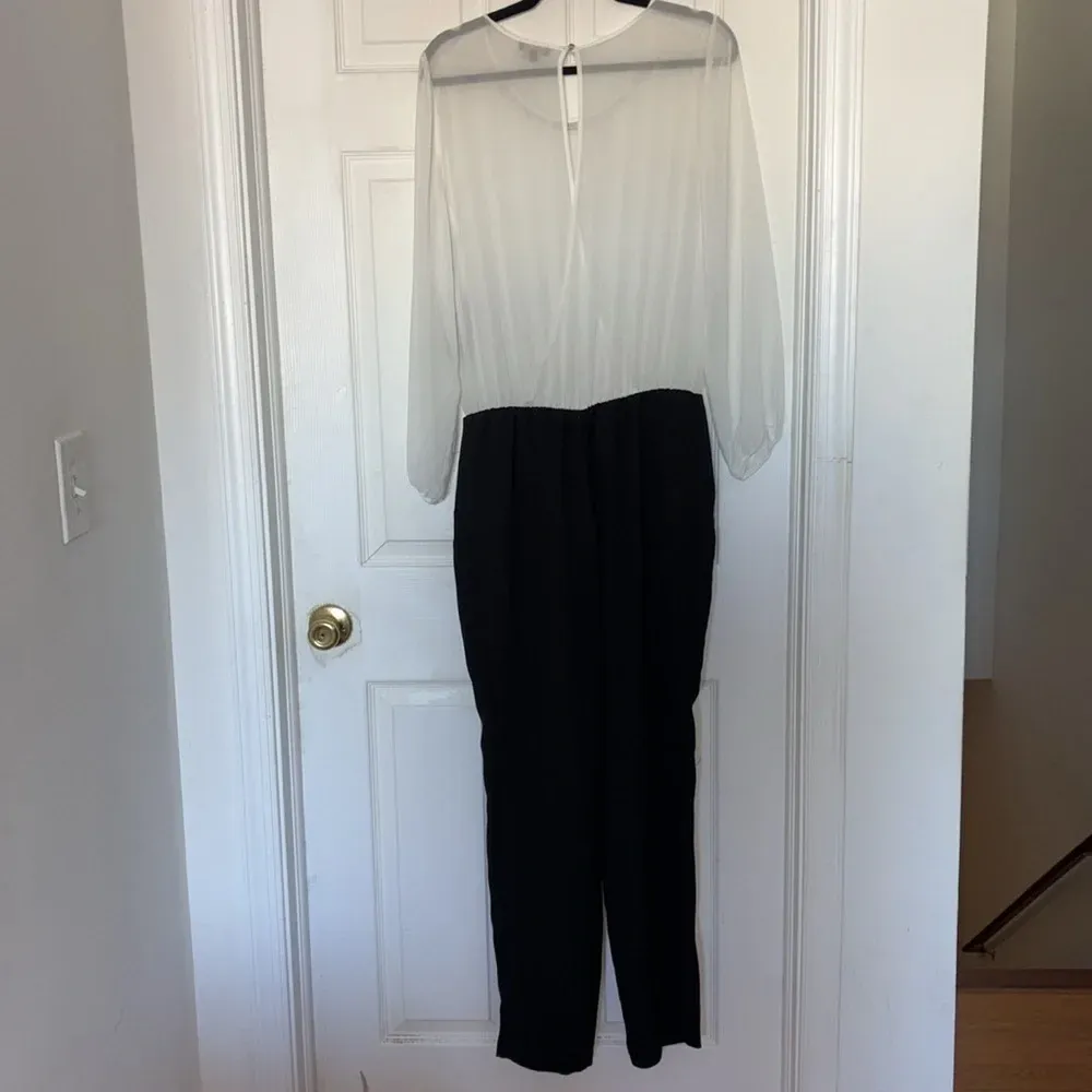 Vince Camuto Black White Holiday Glam Rhinestone Jumpsuit Size M - Image 2