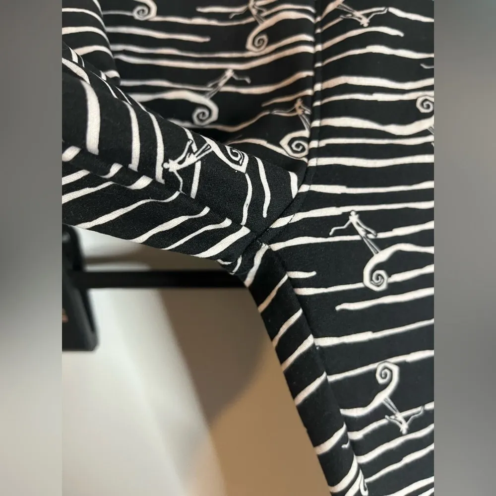 Lularoe Tween Nightmare Before Christmas Disney AOP Jack Skellington Leggings - Image 6