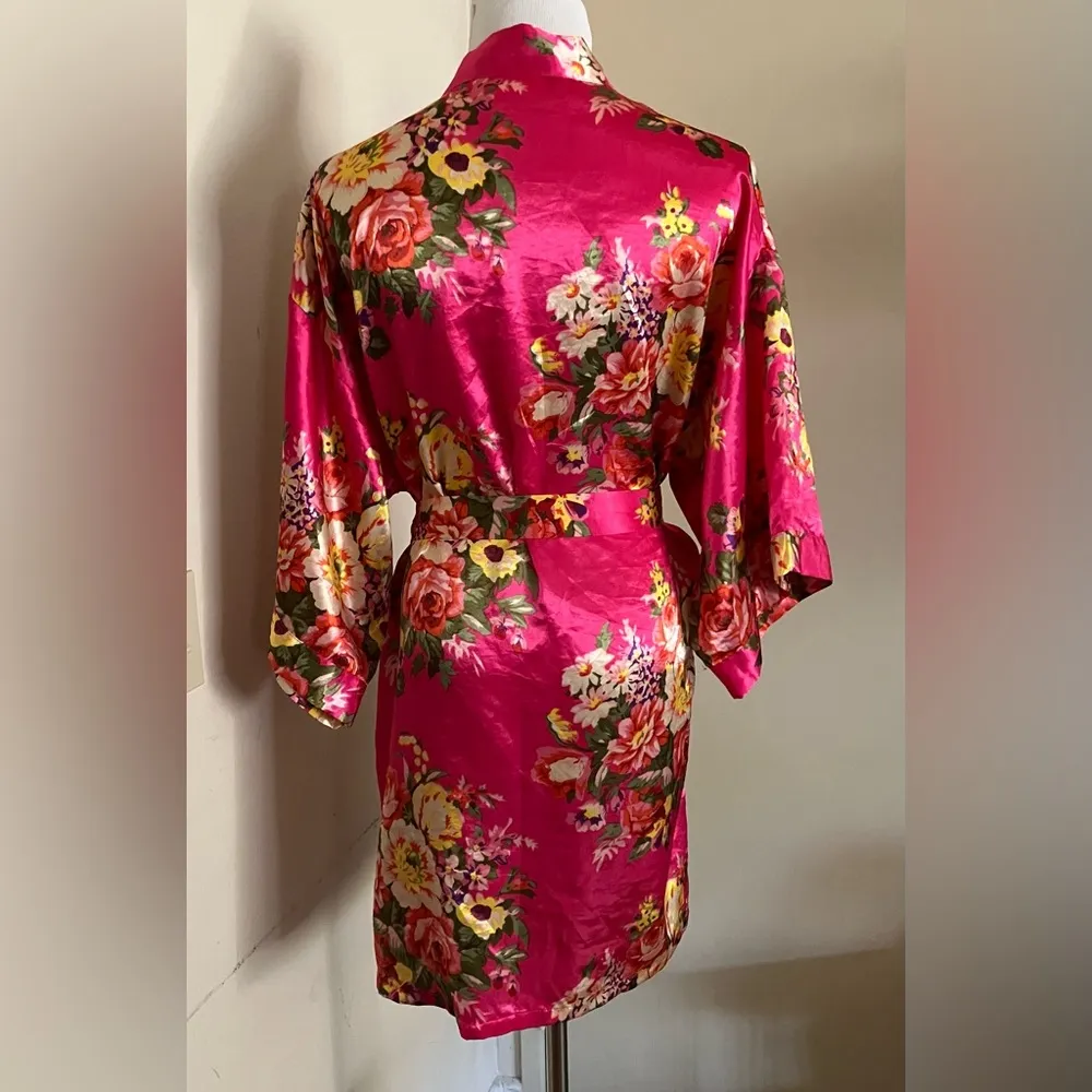 Ms Lovely Hot Pink Baroque Floral Satin Kimono Short Robe Size XS - Image 6