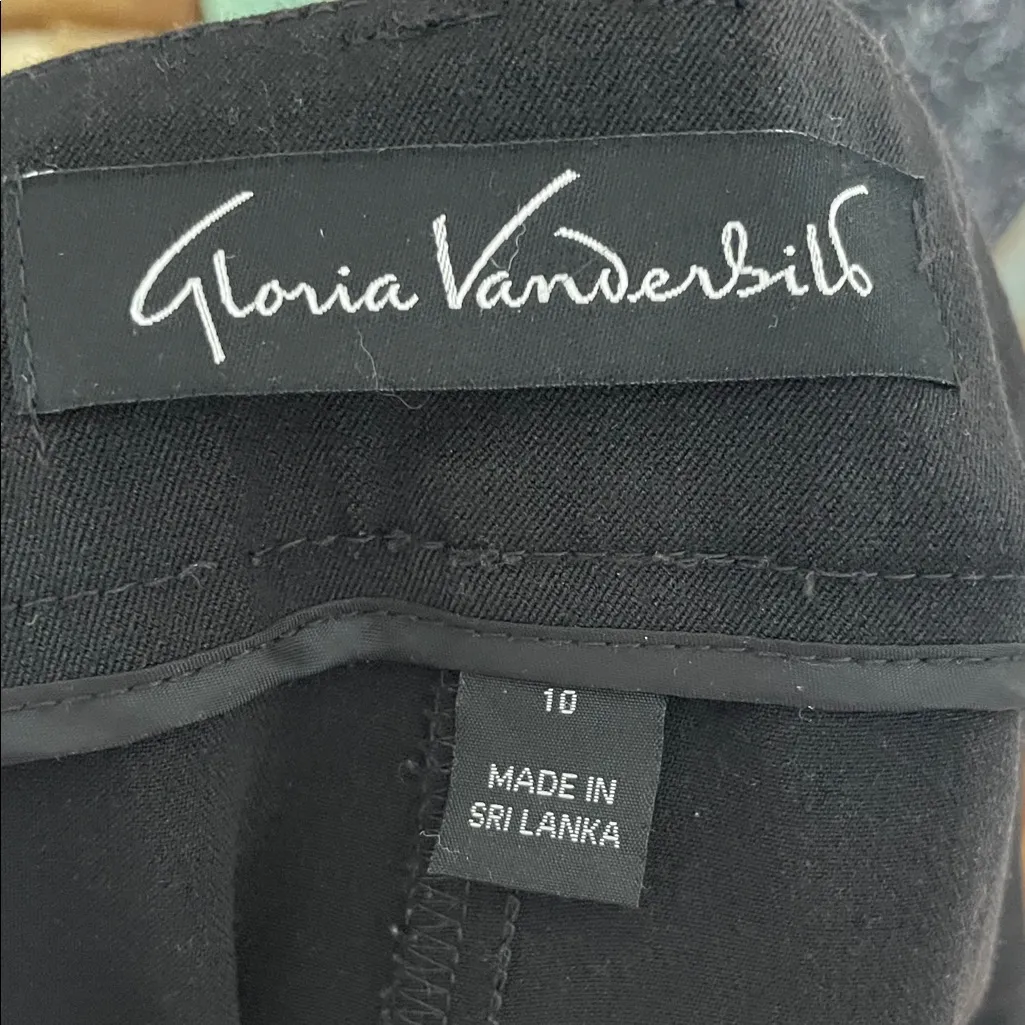 Gloria Vanderbilt Elegant Black Women's Pants Size 10 Short - Image 3