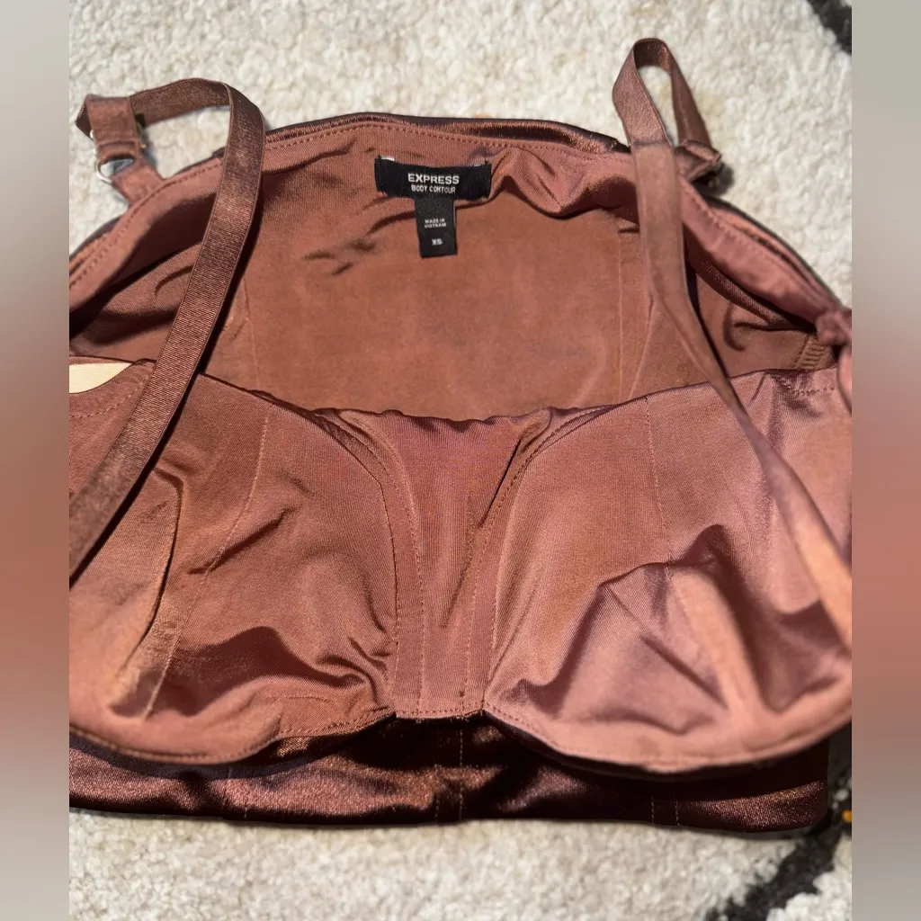 Express Body Contour Satin Corset Cami With Bra Cups - Image 4