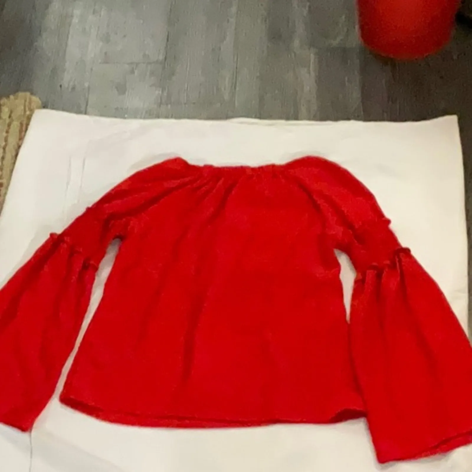 Amaryllis Red Bell Sleeved Top Holiday Party Christmas Casual Boho Renaissance S - Image 5