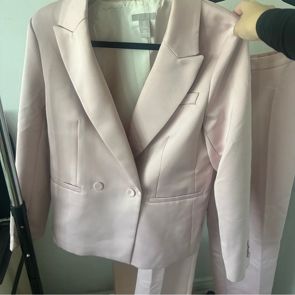 H&M Satin Pink Women's Suit Set - Image 5