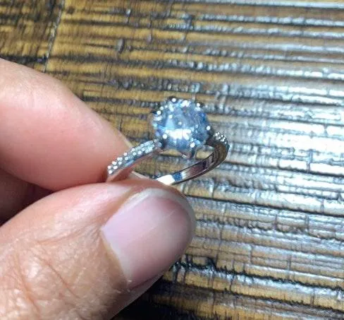 Beverly Hills Boutique Ring... Silver - Image 6