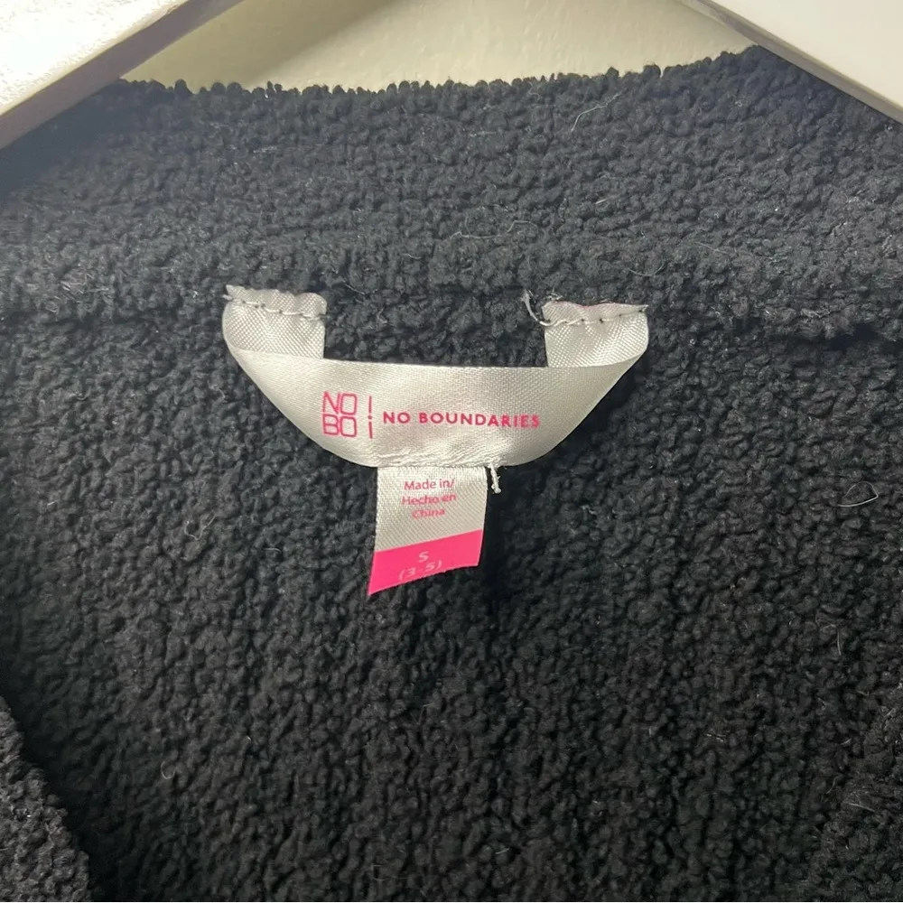 No Boundaries Black V-Neck Cardigan Sweater - Image 4