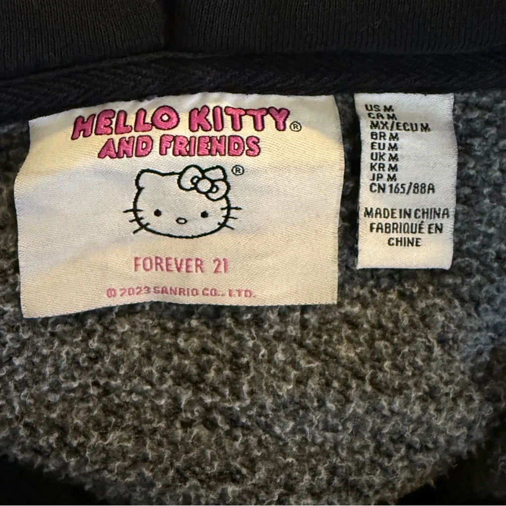 Hello Kitty x Forever 21 Collection Kuromi Graphic Zip - Image 6