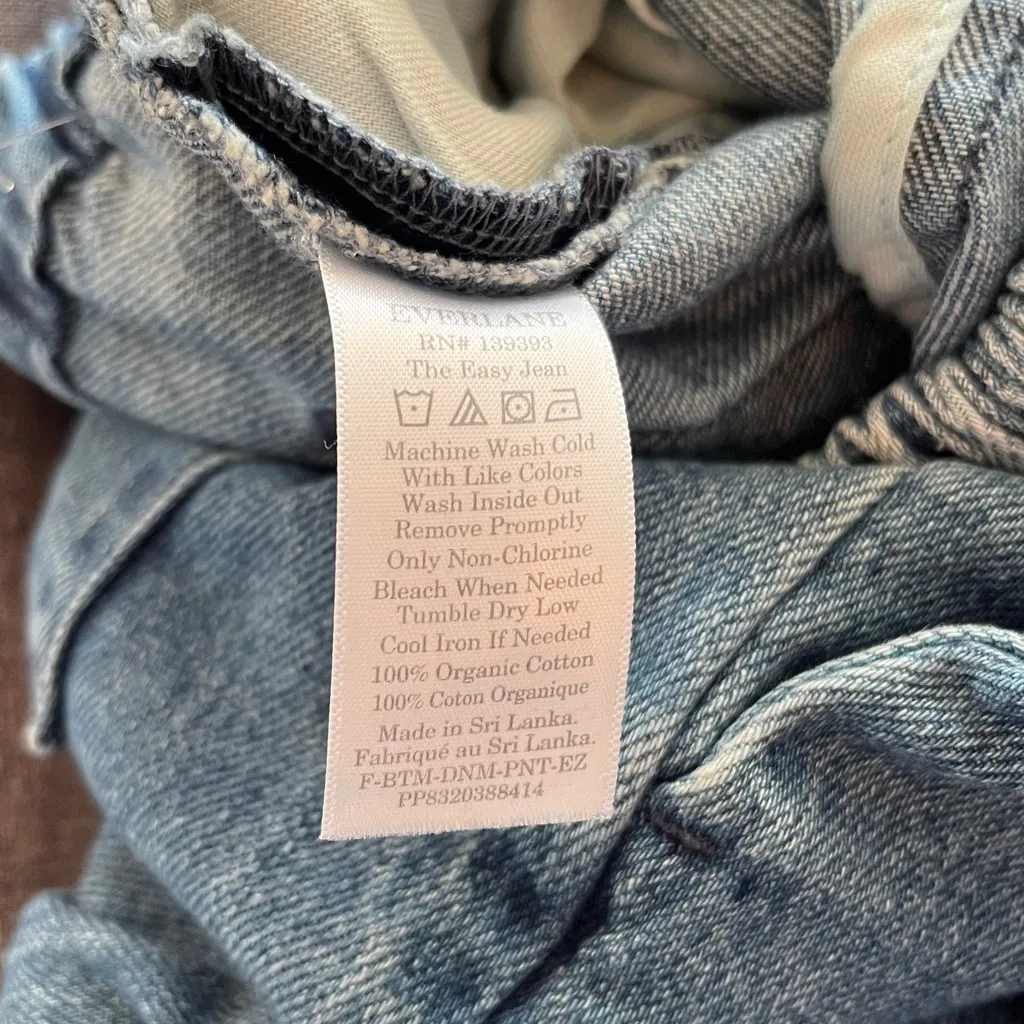 Everlane "The Easy Jean" Light Blue wide leg cropped pull on jeans Size 4 - Image 4