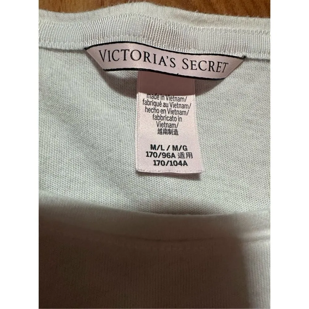 Victoria’s Secret graphic print white pajama shirt sz M/L - Image 3