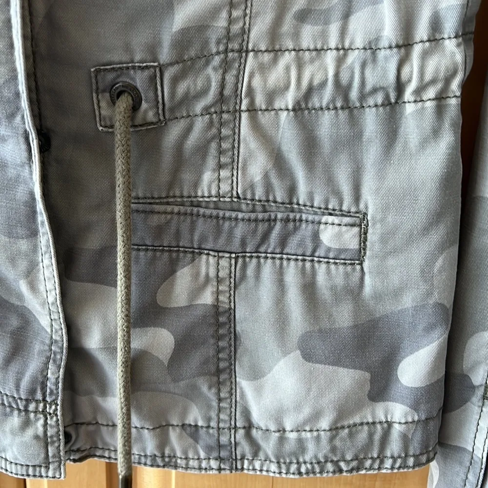 Abercrombie & Fitch  Camo Jacket - Image 4