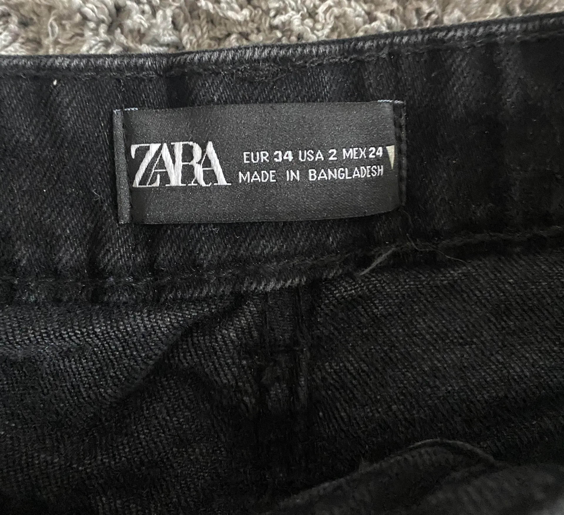 ZARA Denim Short - Image 3