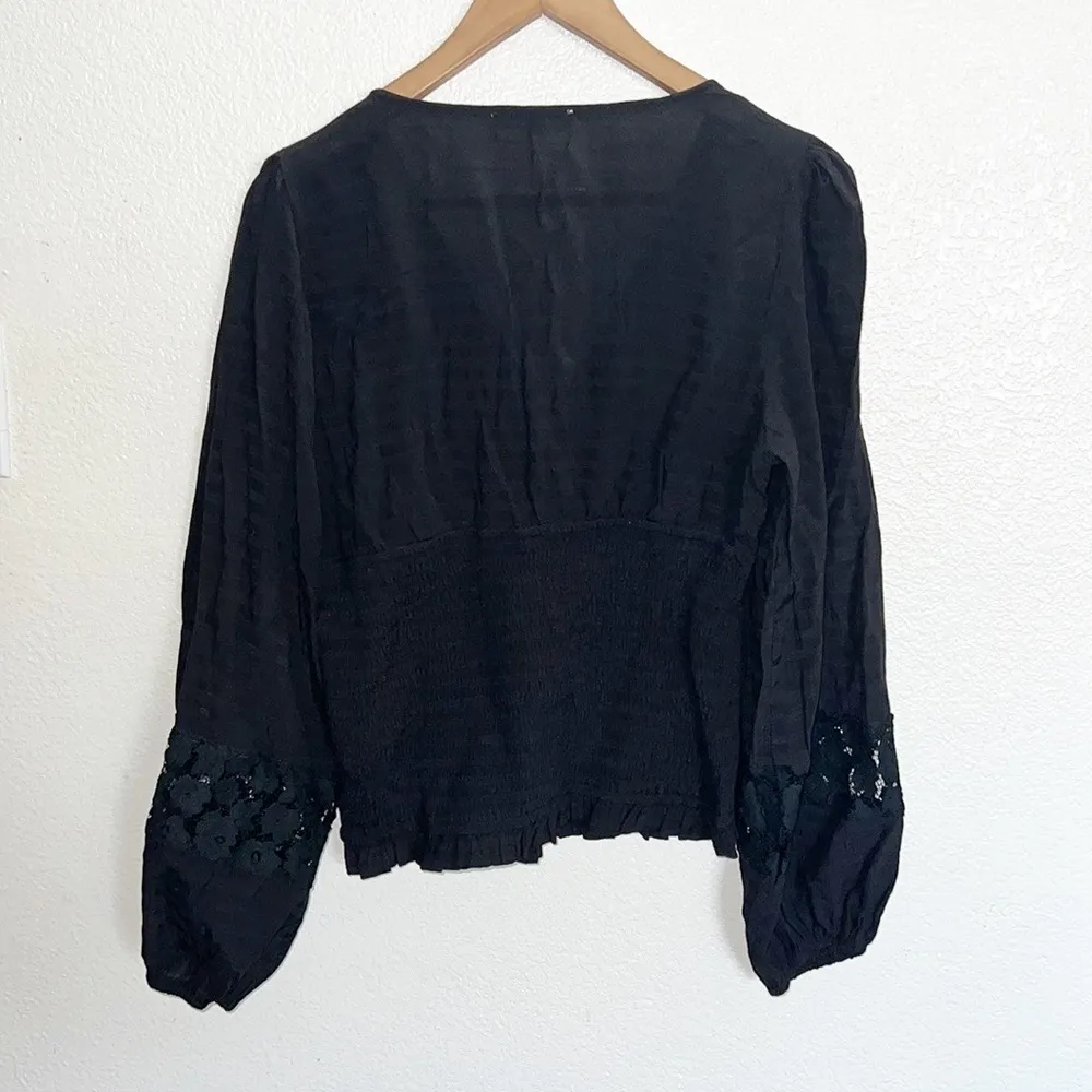 Promesa Black Lace Long Sleeve Smocked Blouse - Image 7