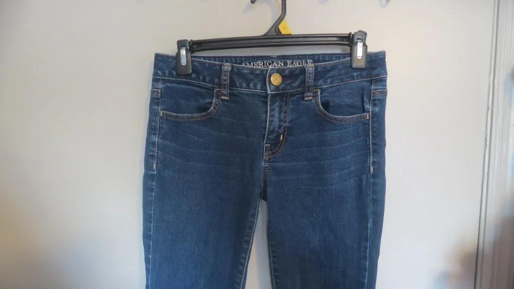 American Eagle Outfitters super stretch jegging jeans in dark wash blue size 2. - Image 2