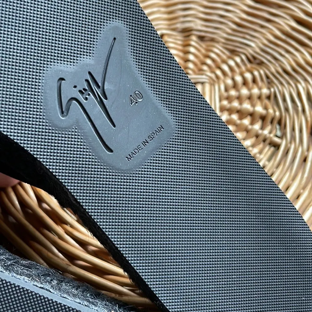 NIB Giuseppe Zanotti Lydie Spain suede espadrilles - Image 10