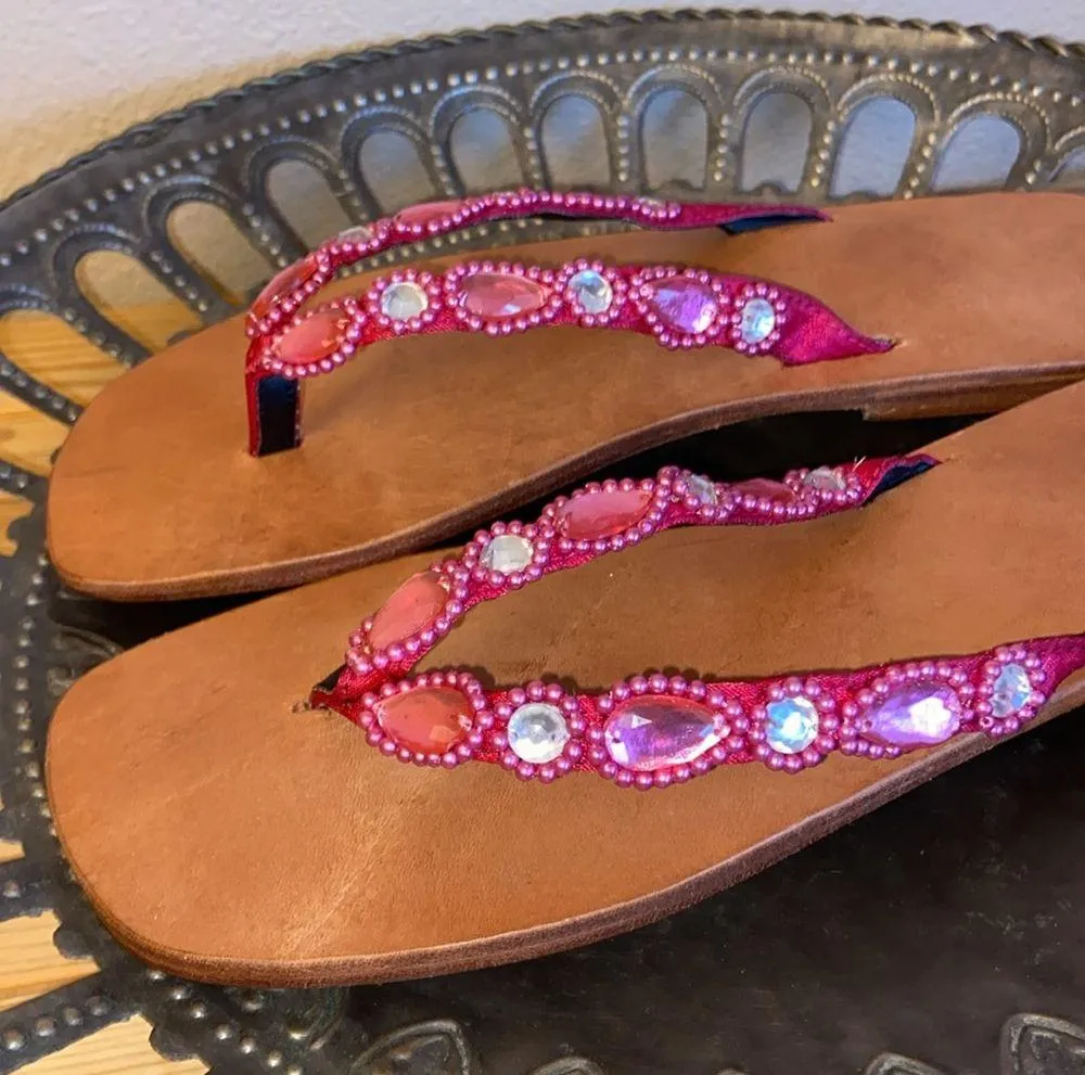 NEW! PINK Beaded Embellished Sequined Flip Flops Sandals Sz 6 - Image 6