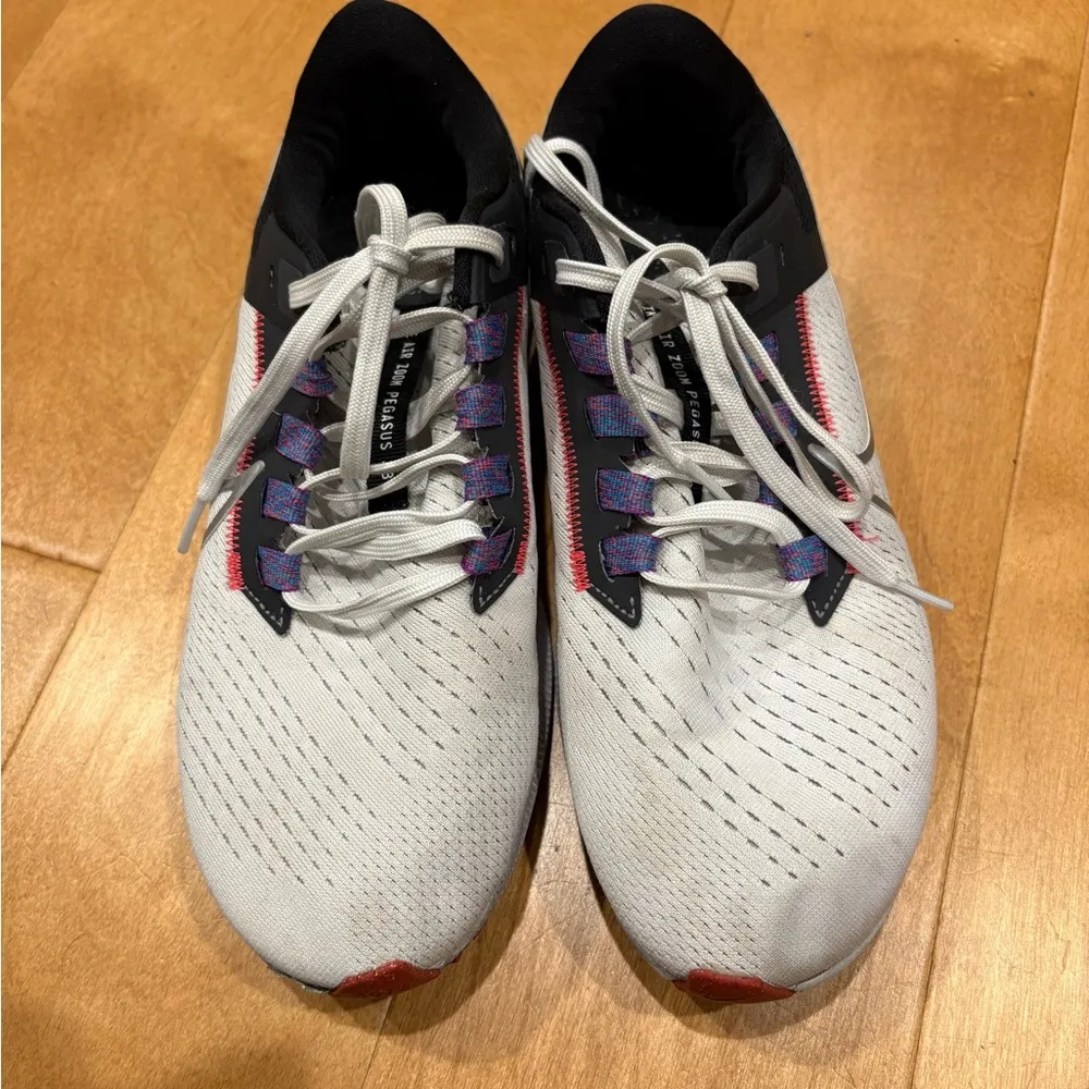 Nike Air Zoom Pegasus 38 running women shoes 8.5 - Image 3