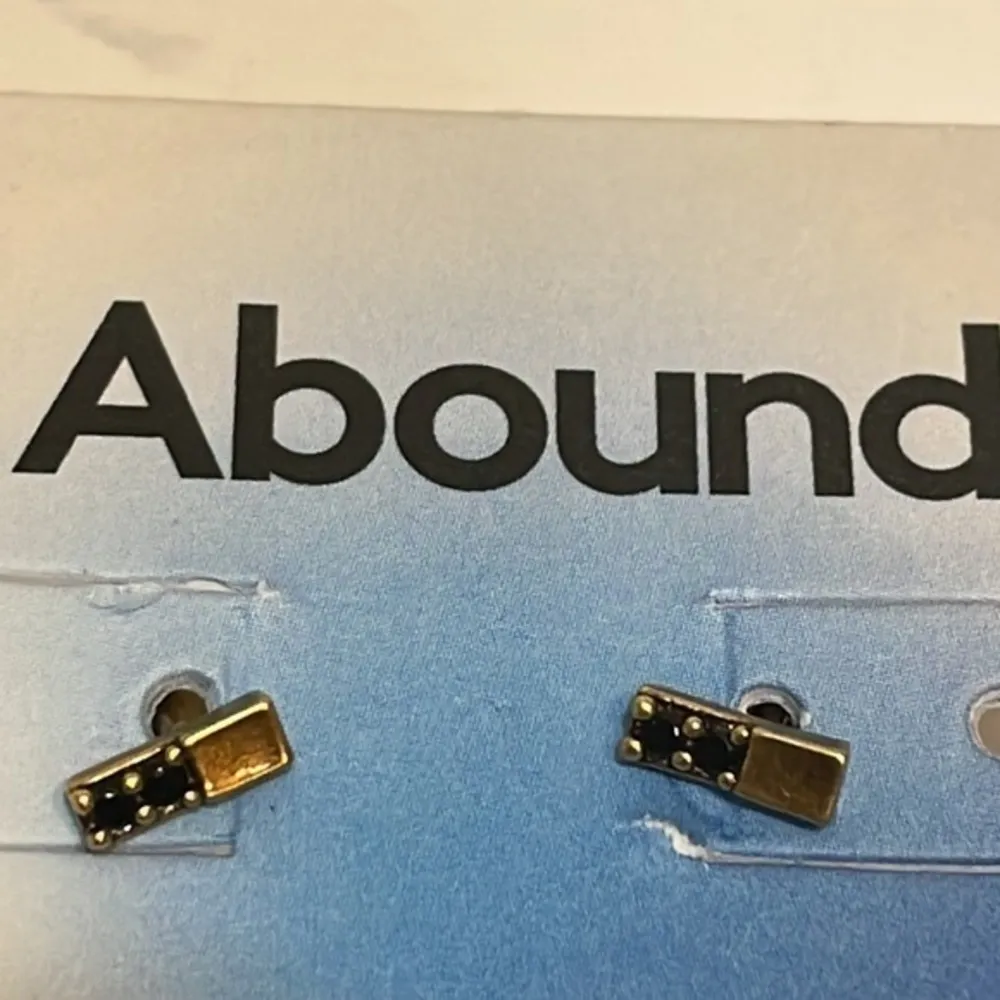 Abound earrings black gold jewelry domino stud earrings accessories - Image 2