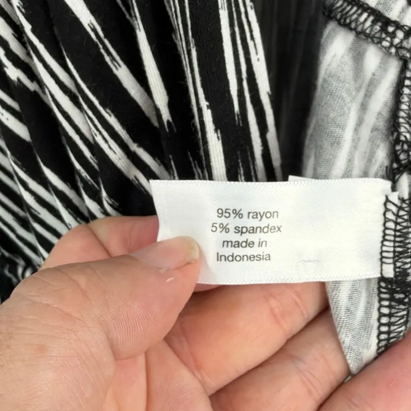 Lane Bryant Ikat Wrap Romper Sz 30/32 Boho Resort Minimalist Vacation Monochrome - Image 9