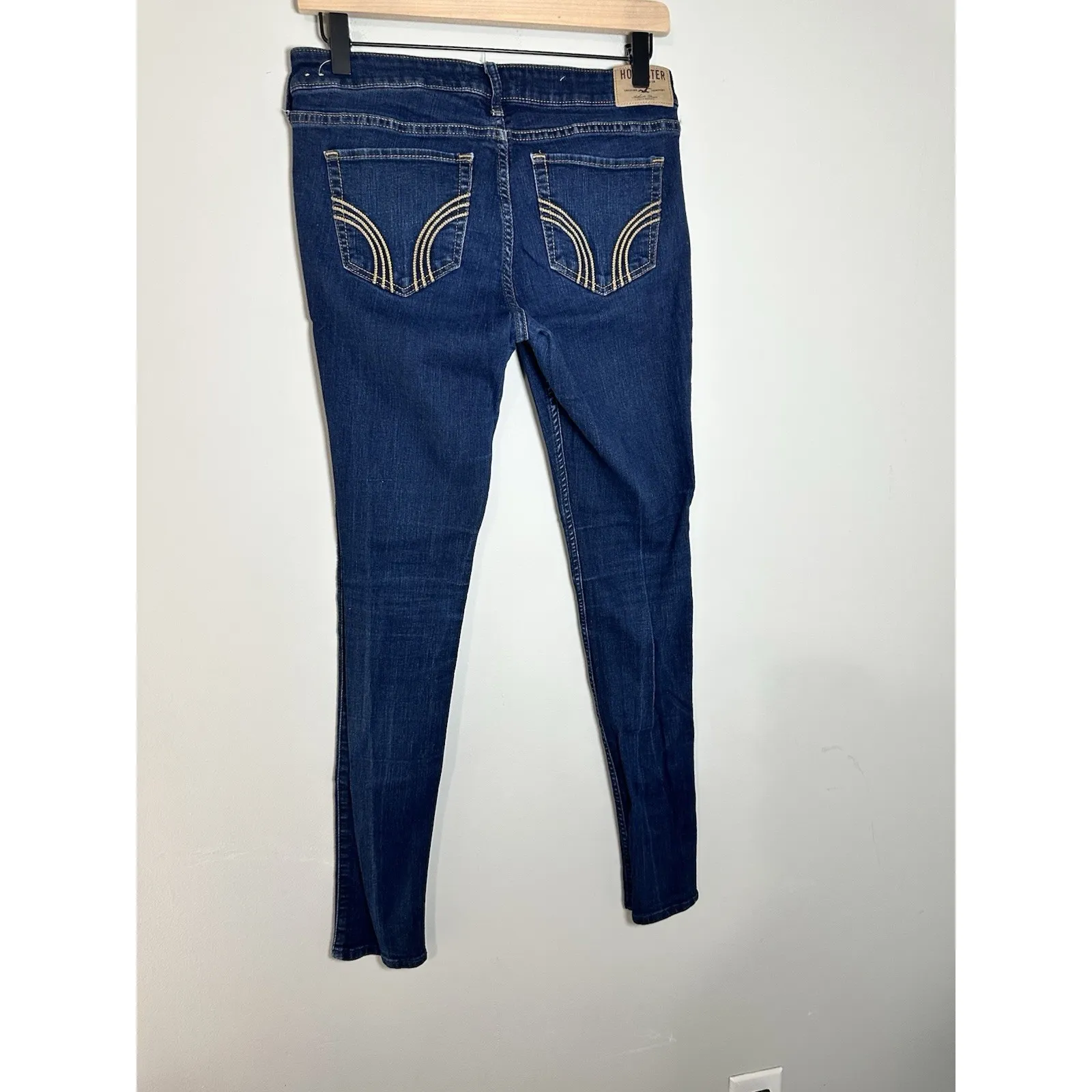 Hollister Super Skinny Low Rise Jeans Dark Indigo Wash Sz 7R/28x31 Seagull Logo - Image 3