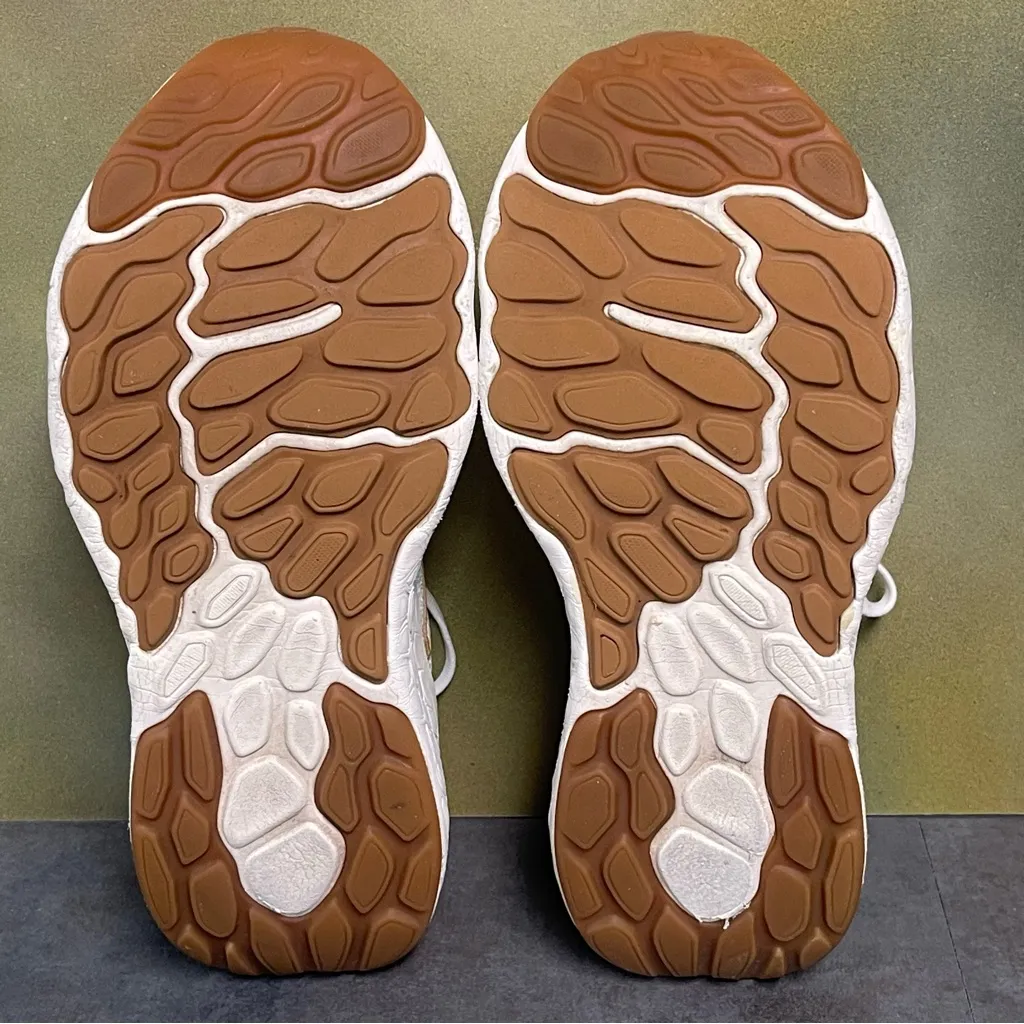 New Balance Fresh Foam X 1080 Women's White Running Shoes Size 8.5B - Image 16