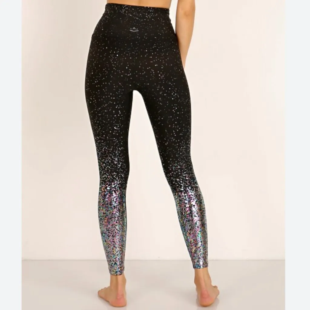 NWT Beyond Yoga Alloy Ombre Crop Tank and Leggings Workout Set in Hologram - Image 11