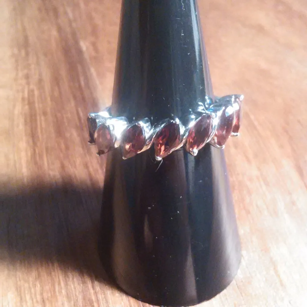 Mozambique Garnet Sterling Silver Fancy Ring (Size 7) - Image 12