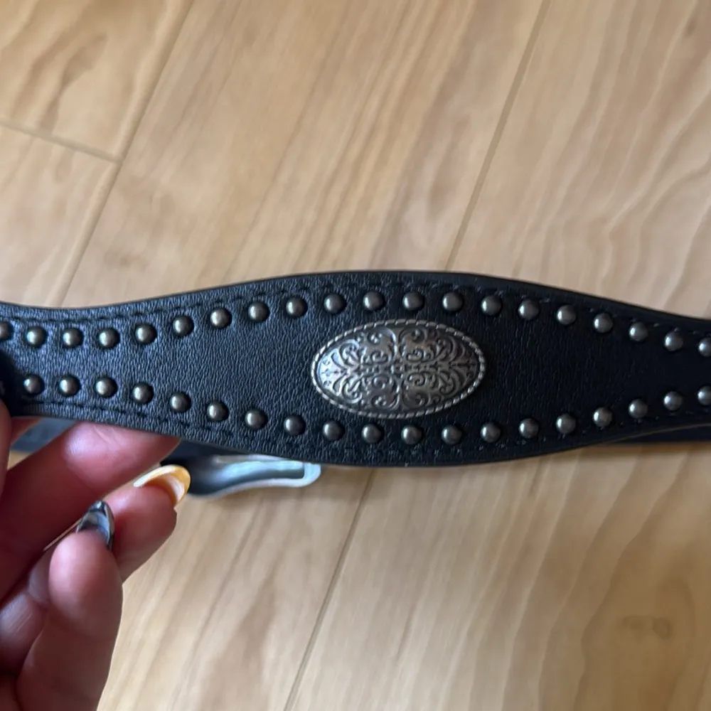 Western Studded Leather Belt Black - Image 3
