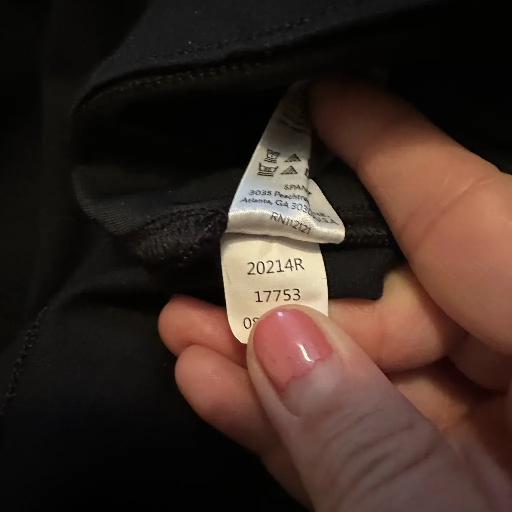 Spanx  Ankle Length Ponte Pants Size L - Image 5