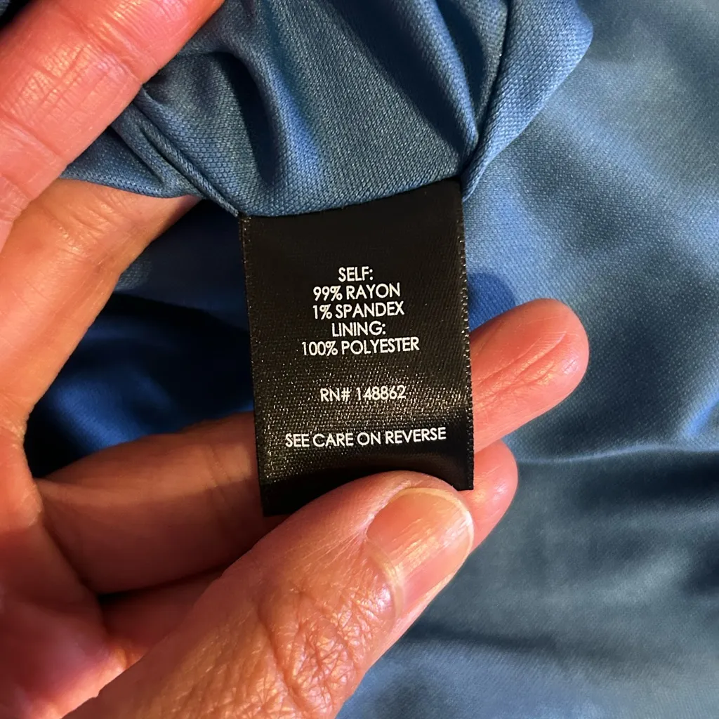 NWT Torrid Floral Button-Front Sleeveless Blouse Size 00 (M/L) - Image 7