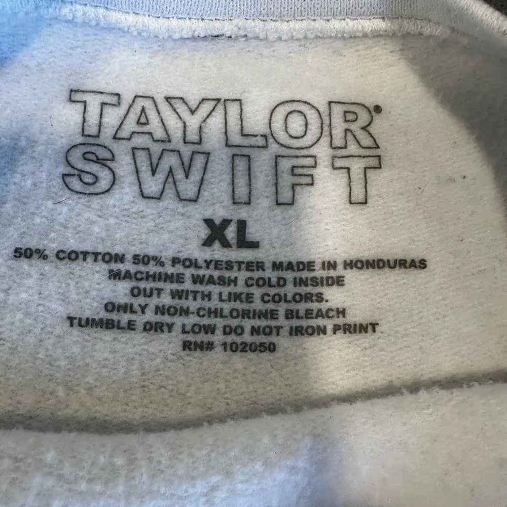 Taylor Swift White Crewneck Eras Tour Midnights Adult XL Long Sleeve Official. - Image 5