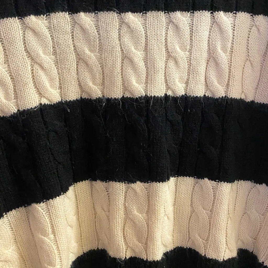 Womens V Neck Acrylic Knit Sweater 2XL Bust 48” Black & White Striped Stripes Size XXL - Image 3
