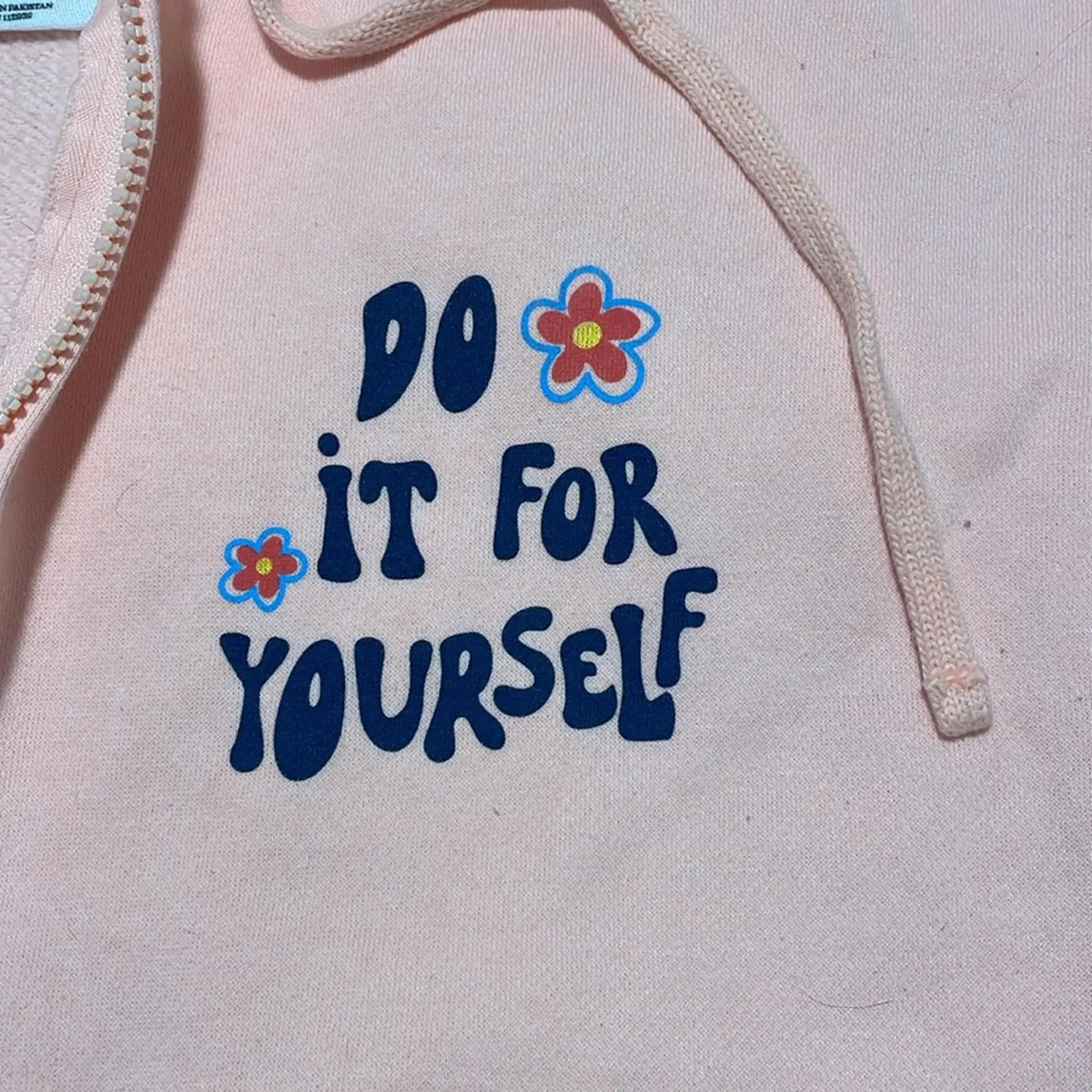 Pacific & Co Medium Peach Zip - Image 2