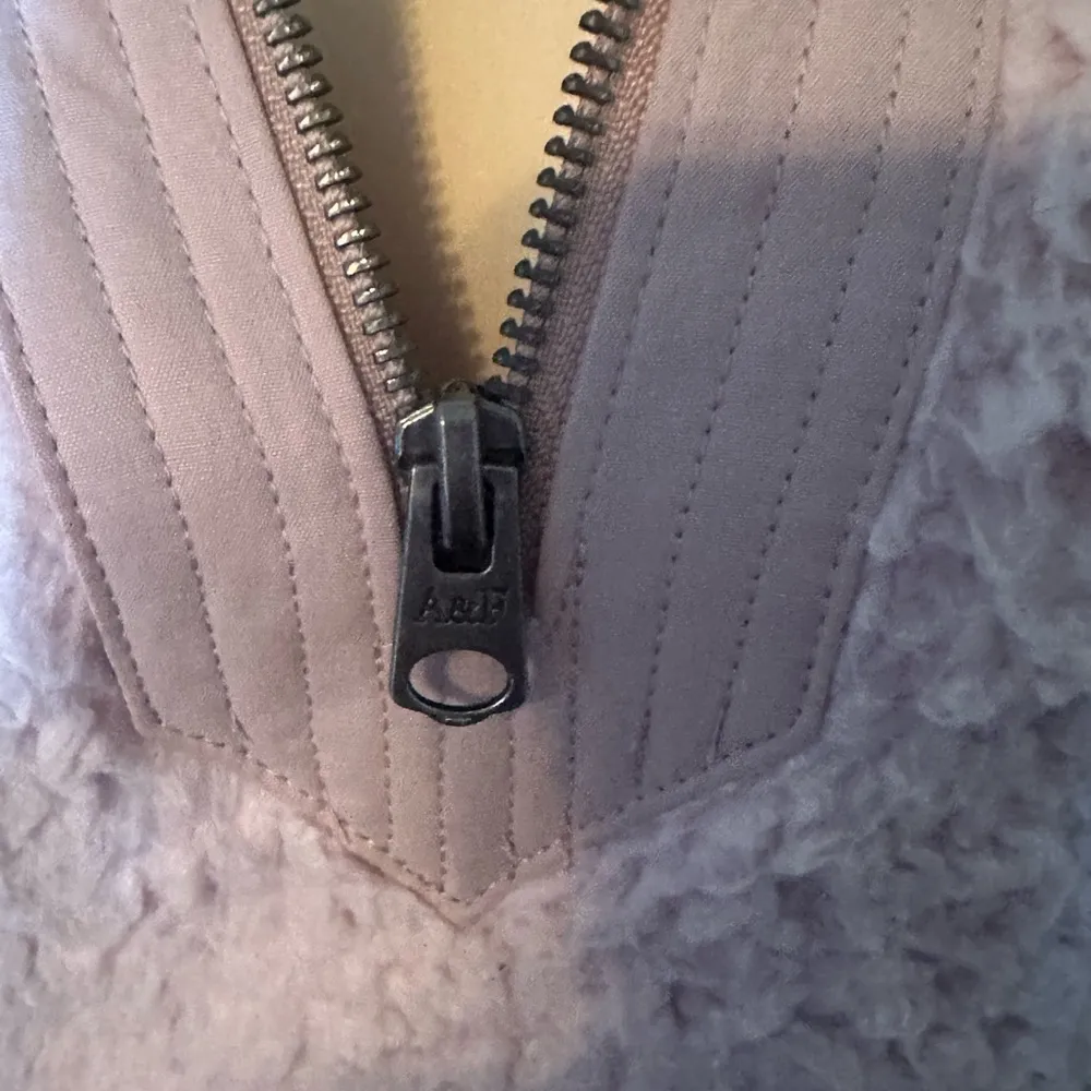 Cozy Pink Sherpa Pullover Jacket - Image 3