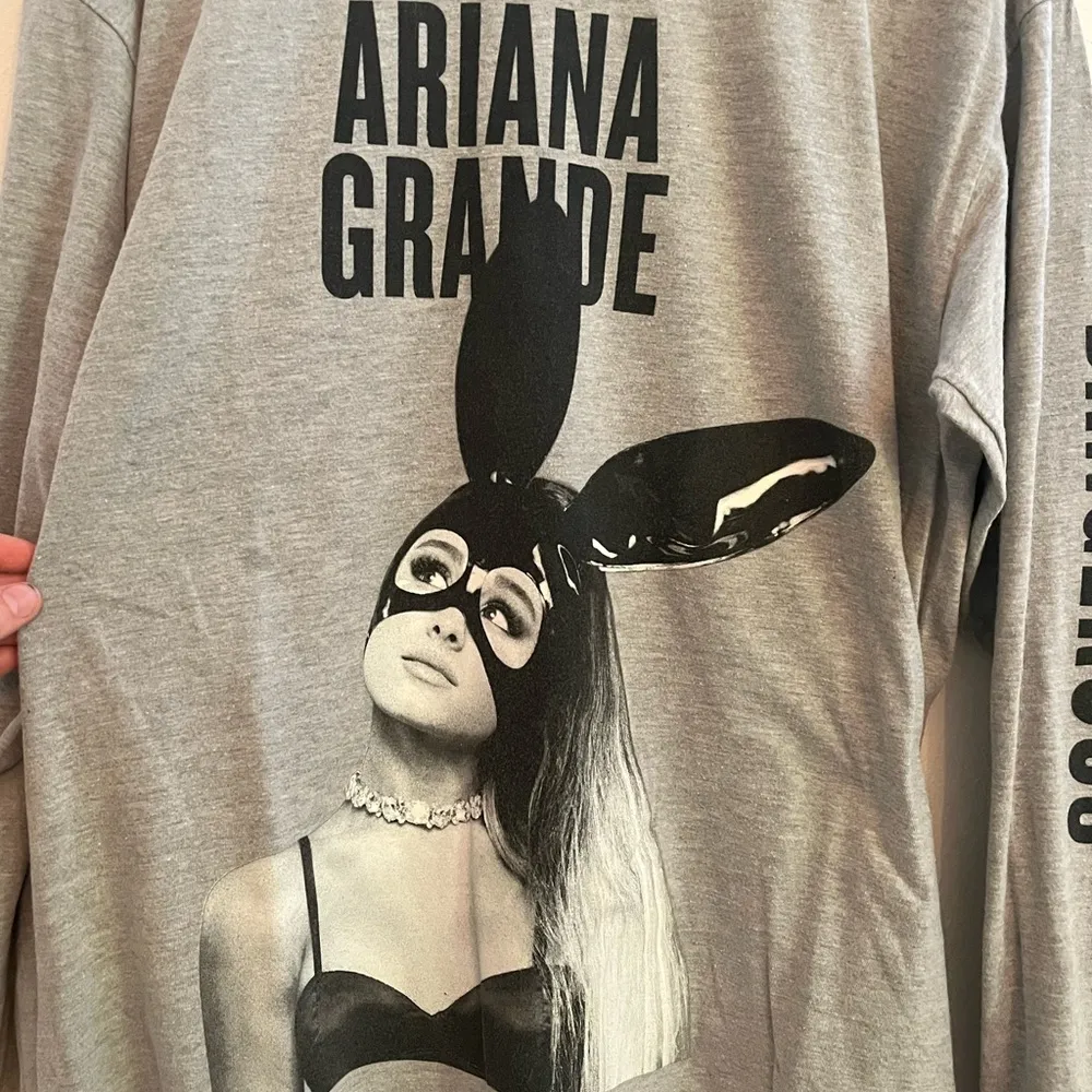 Dangerous Woman Tour Graphic Long Sleeve - Image 4