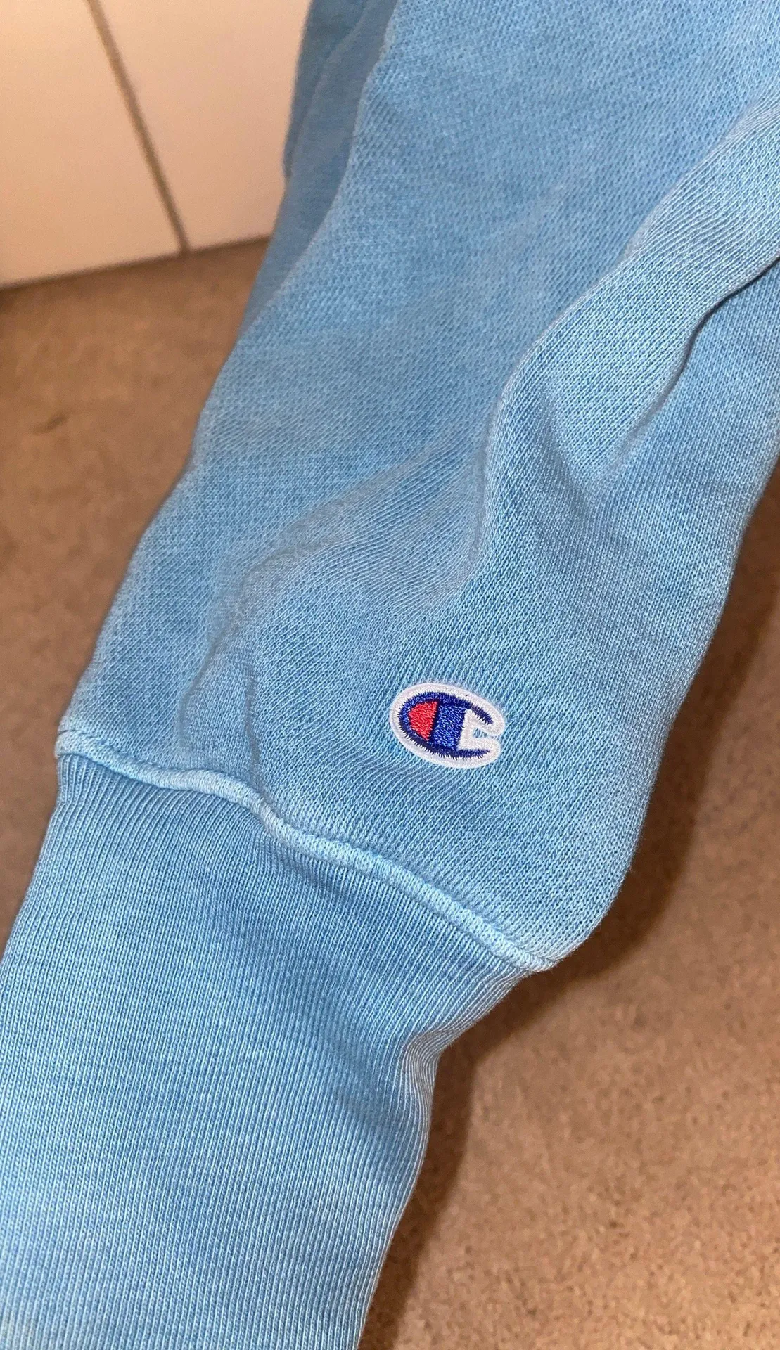 Champion Cropped Hoodie - Image 3