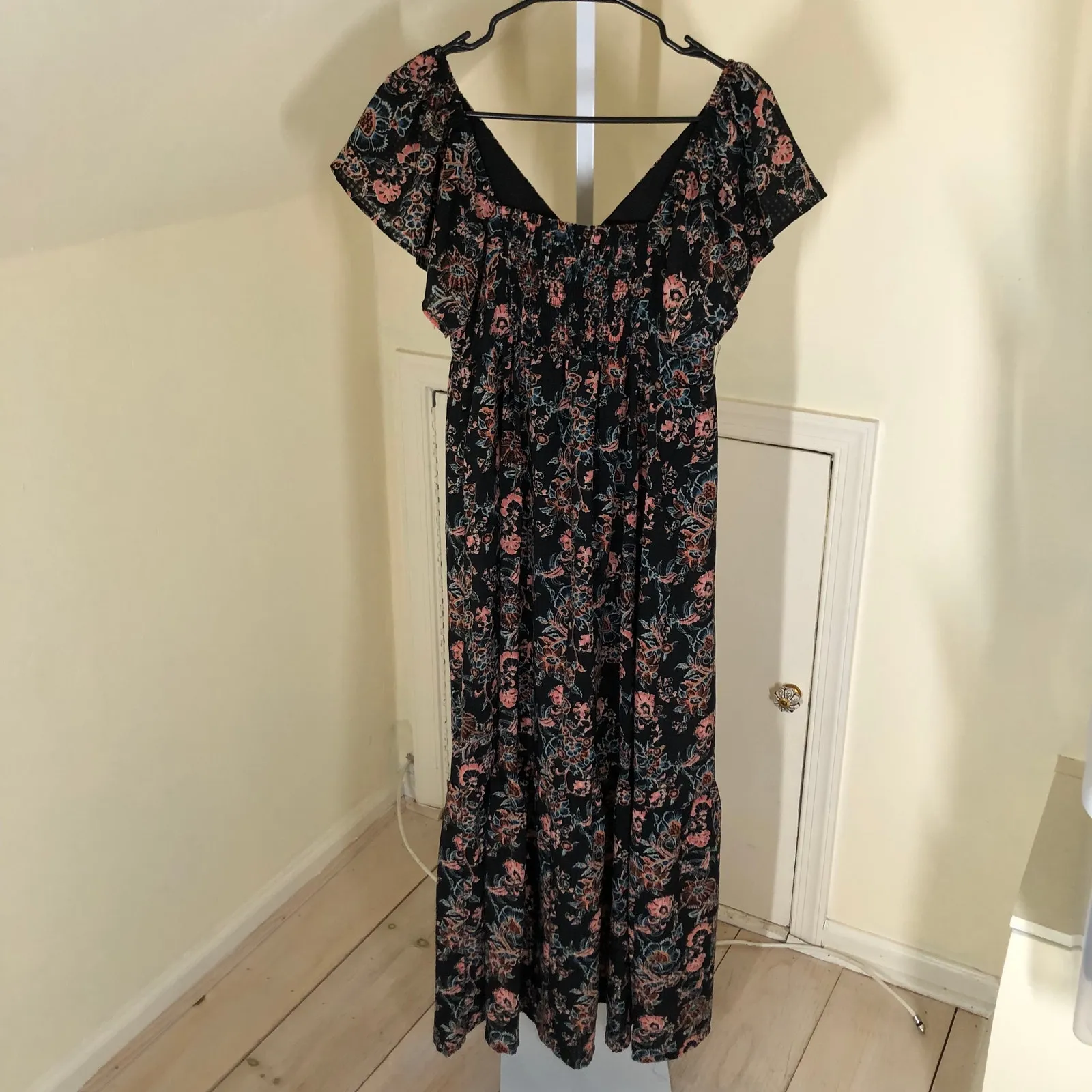 Universal Thread NWOT Women's Flutter Sleeve Maxi A-Line Dress Black Floral S - Image 6