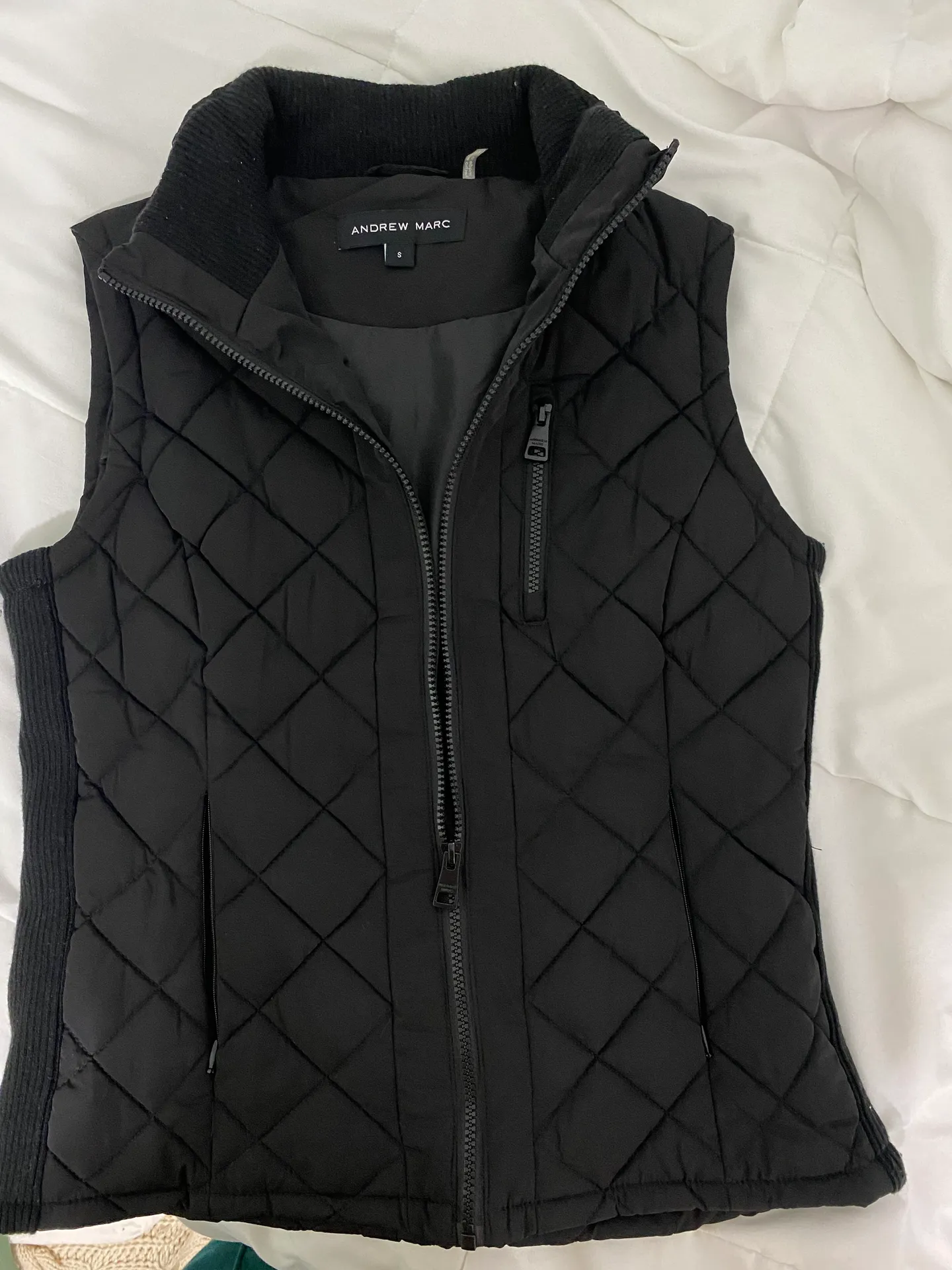 Andrew Marc Quilted Vest - Image 3